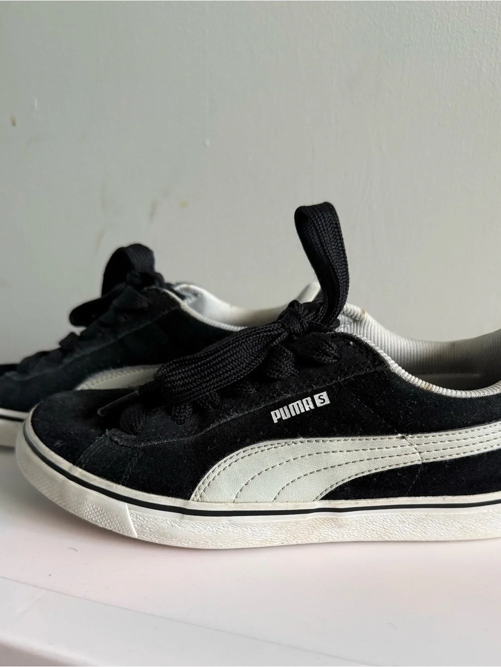 Puma Kids Black Suede Low-Top Sneakers